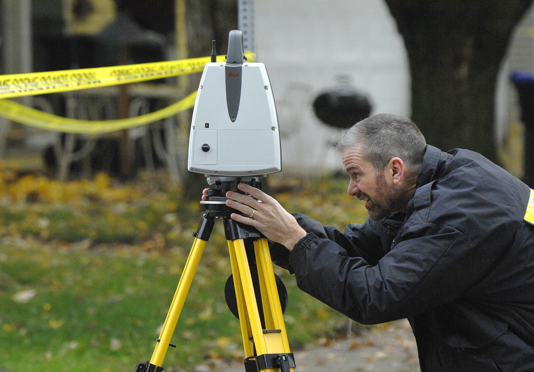 110118-blm-loc-5investigate